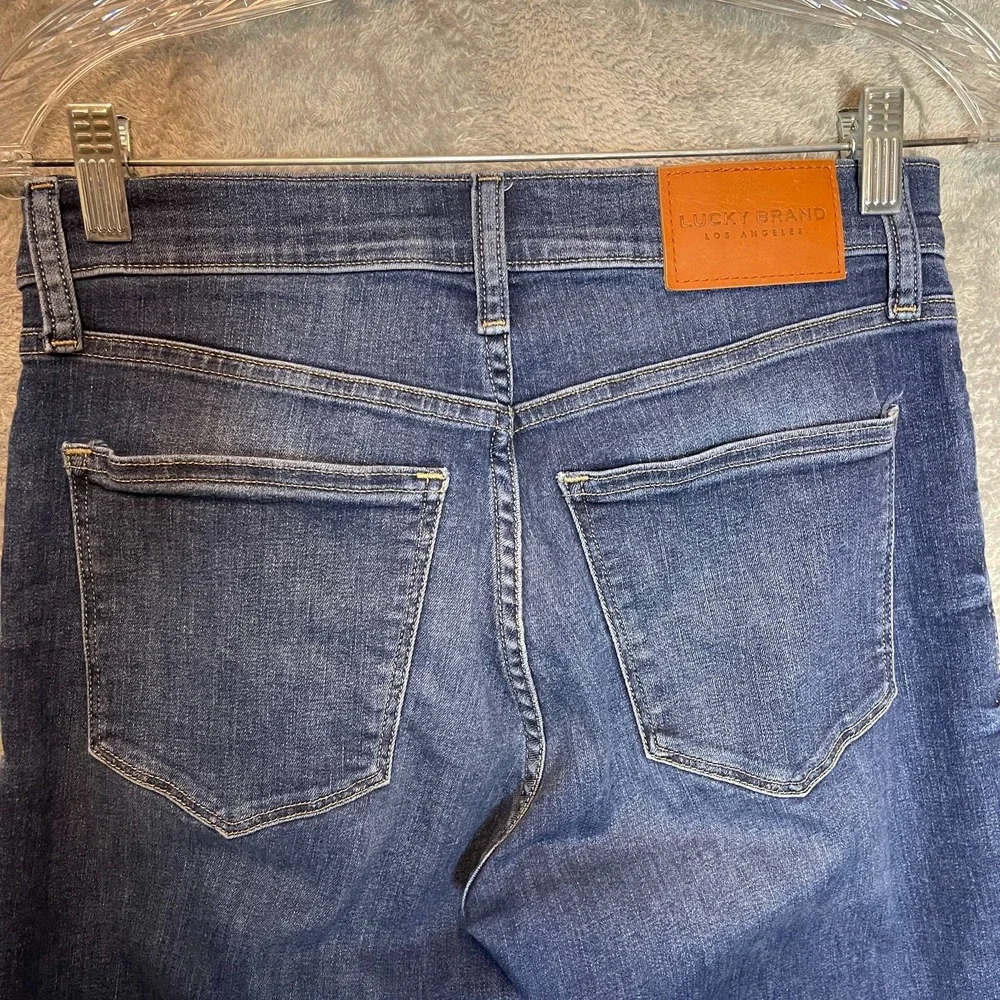 Lucky Brand Women Size 8 Mid Rise Ava Crop Dark Wash Stretch Denim Jeans